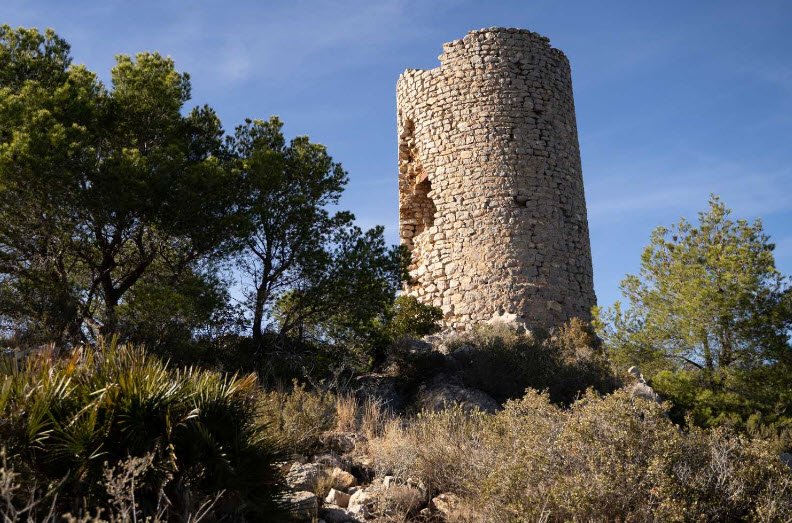 Castell de Montornés, Spain